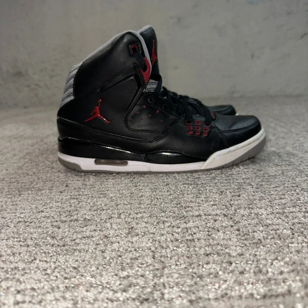 Jordan Flight 45 High Black Varsity Red Stealth Sneakers 538698-020 Mens 8